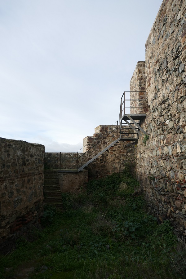 Castillo de Montemolín_keep stairs