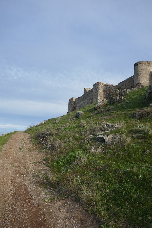 Path to Castillo de Montemolín