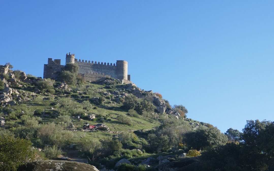 Castles in Zafra-Río Bodión: Castillo de Burguillos del Cerro