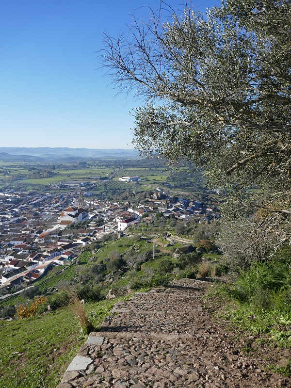 Castillo de Burguillos del Cerro: stairs