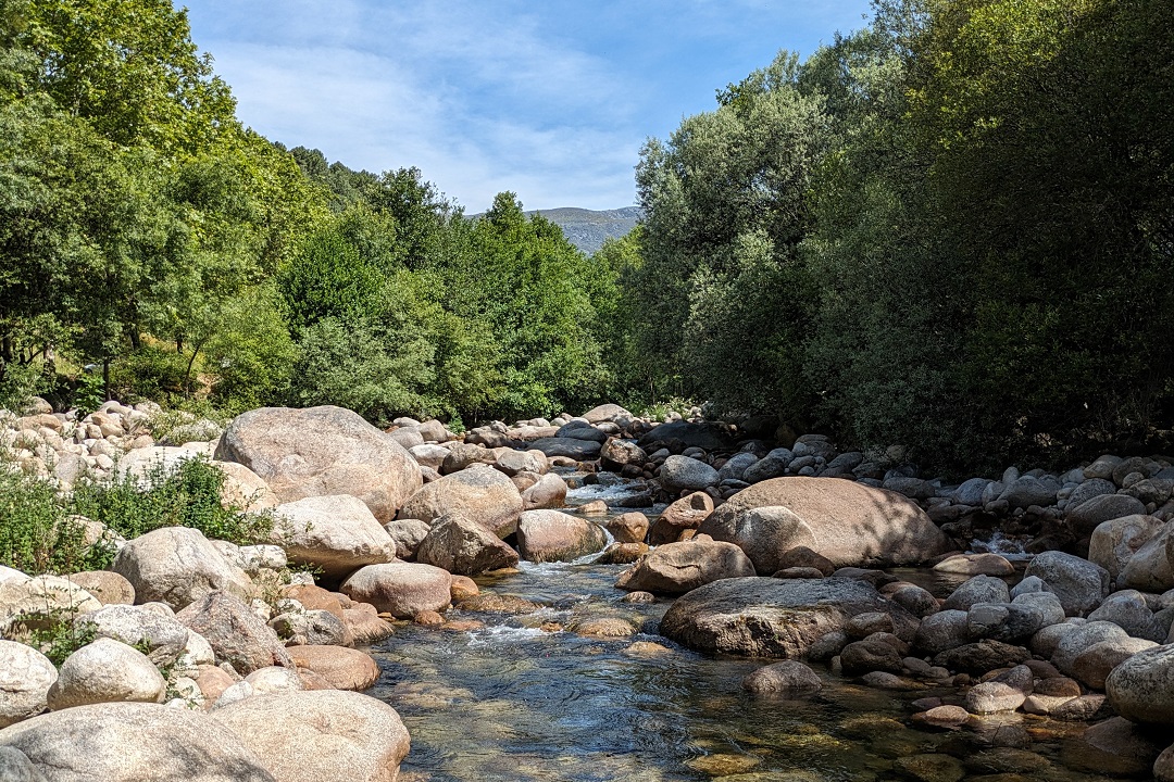 Wild swimming in La Vera_featured