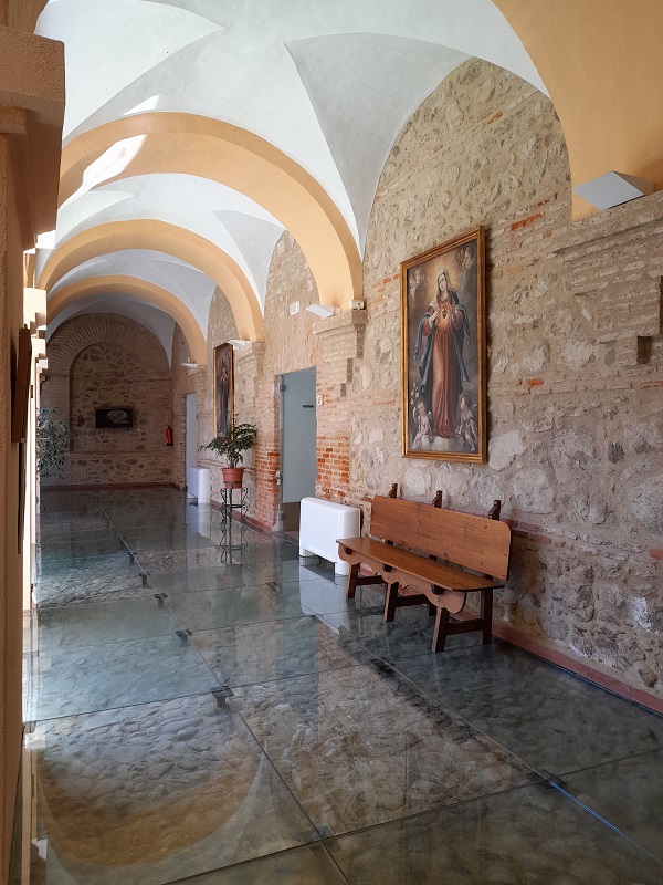 Hospedería Valle del Ambroz_cloister