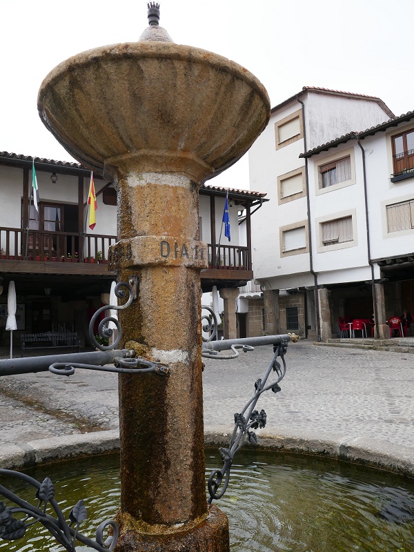 San Martín de Trevejo_fountain