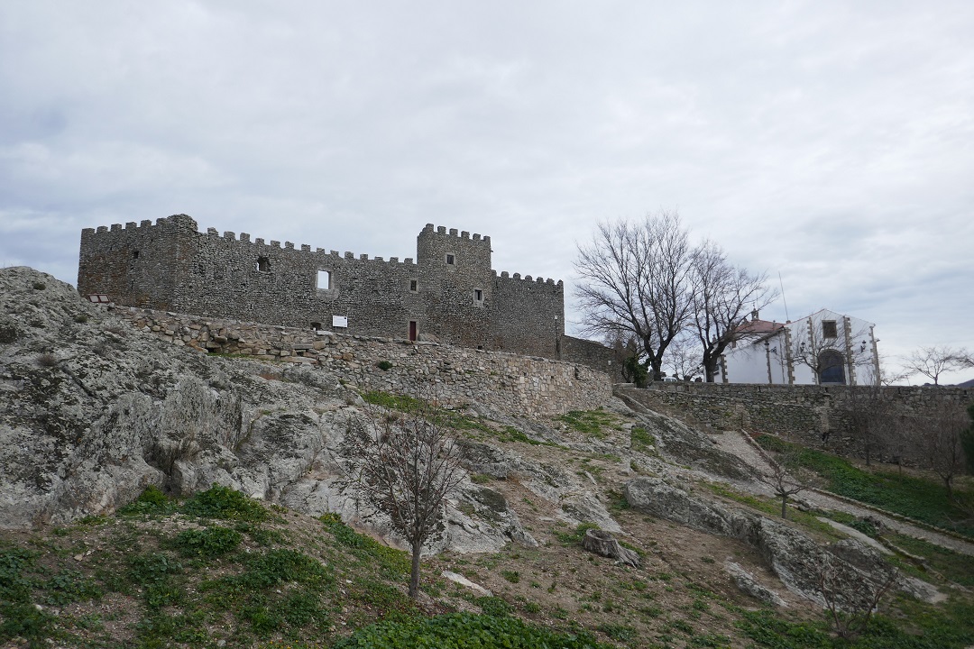 Castillo de Montánchez_featured