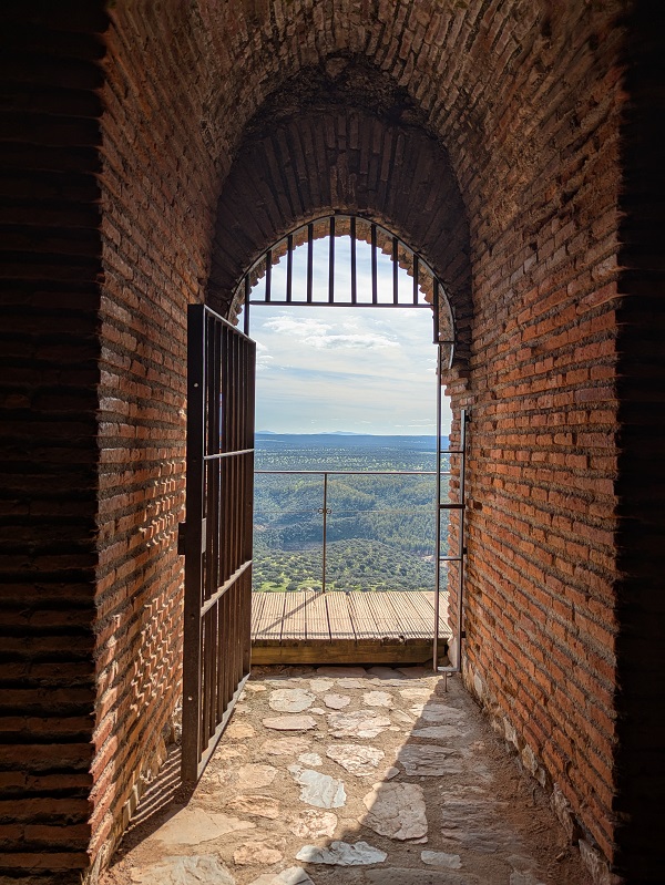 Castillo de Monfragüe_main tower_1