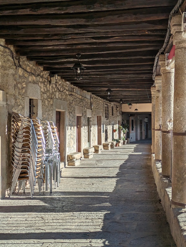 Portico, Plaza de España, Cuacos de Yuste