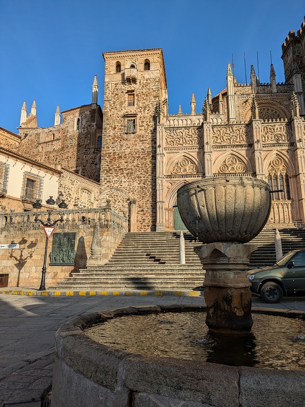 Fuente de la Plaza de Santa María de Guadalupe