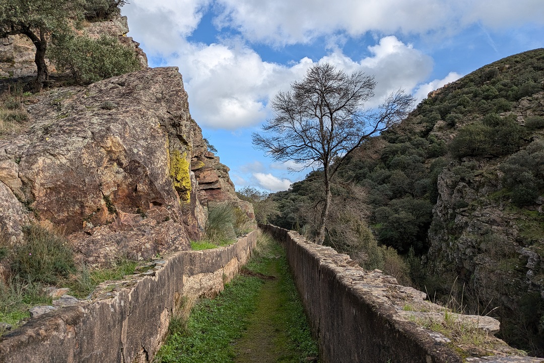 Ruta de la Herrería_aqueduct_1