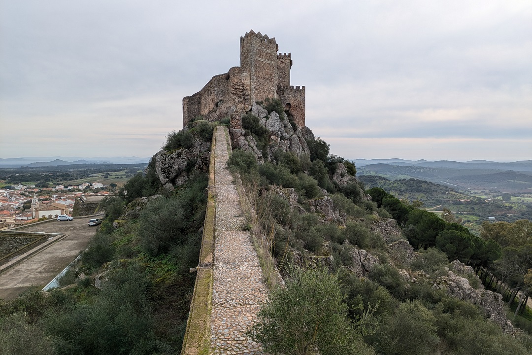 Castillo de Luna, Alburquerque_view from city wall