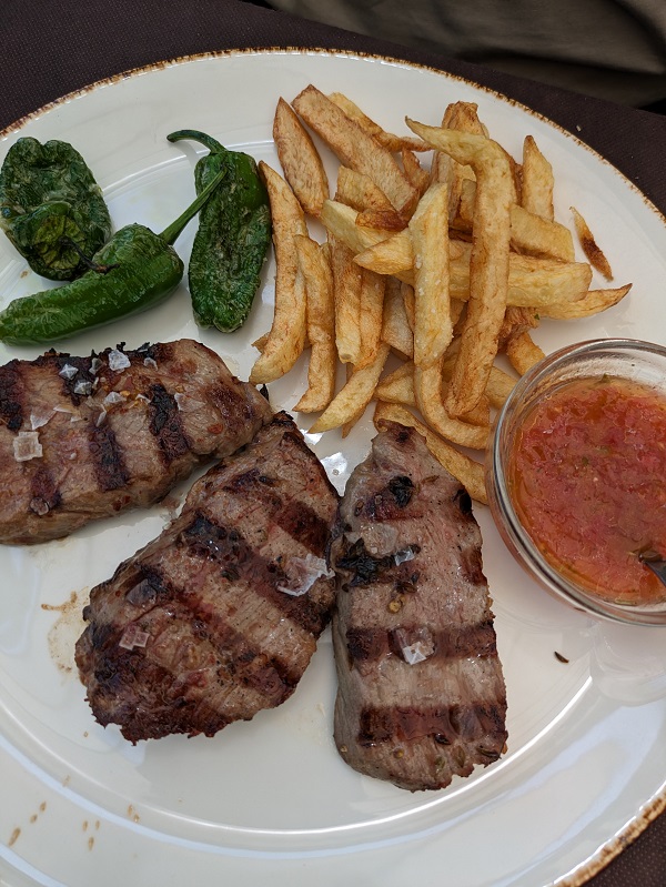 Grilled Ibérico pork 𝘱𝘳𝘦𝘴𝘢 Grilled Ibérico pork 𝘱𝘳𝘦𝘴𝘢
