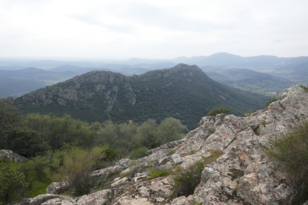 Senda del Peñón del Pez, Capilla_sierra view Senda del Peñón del Pez, Capilla_sierra view