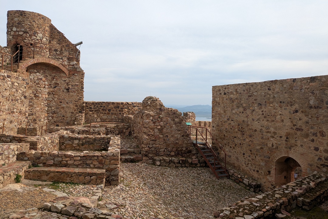 Castillo de Capilla_today_1 Castillo de Capilla_today_1